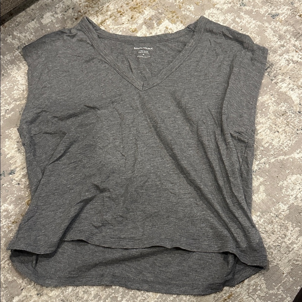 Banana Republic gray top